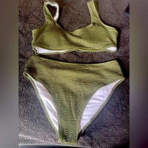 Brand new Textured bikini set